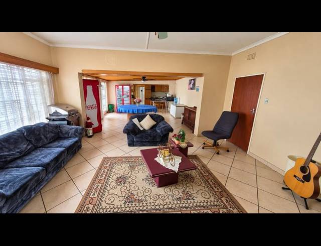 5 BEDROOM HOUSE FOR SALE IN MEIRINGSPARK